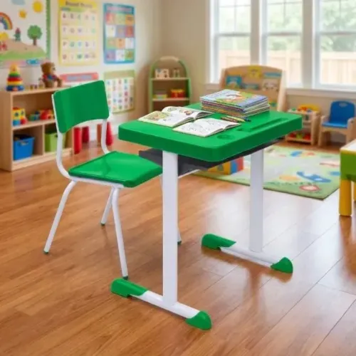 Kit Escolar Infantil Mesa E Cadeira Verde Aprendizado Confortável 41088