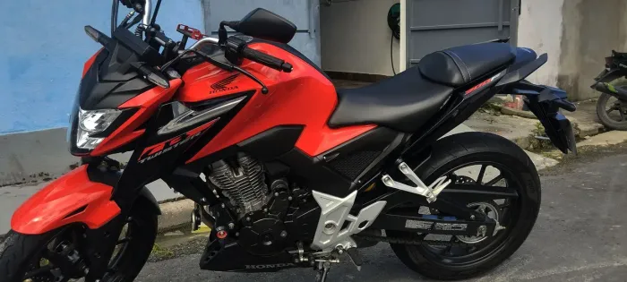 Oportunidade única Honda CB300f 