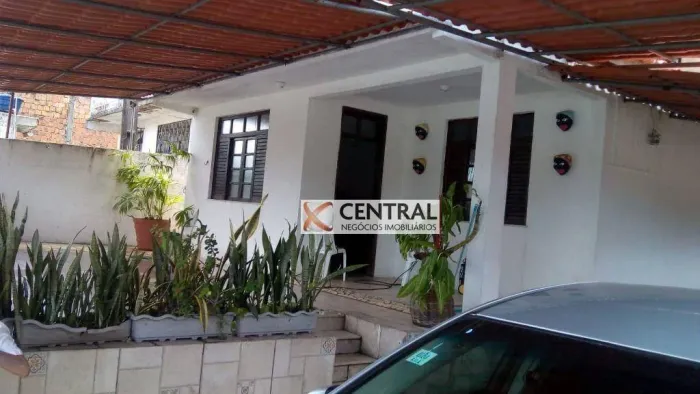 Casa comercial para alugar por R$ 12.500/mês - Garcia - Salvador/BA