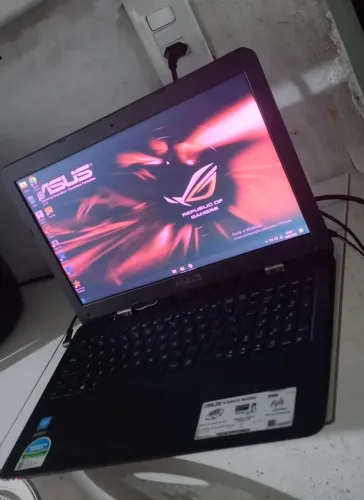 Notebook Asus com Tela Grande e Teclado Numérico