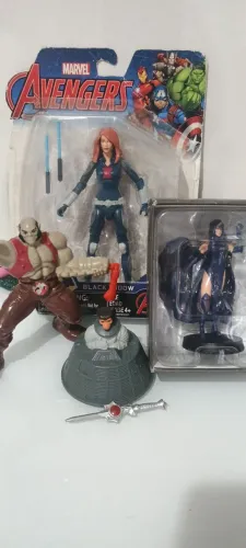 Lote heróis Marvel e DC 