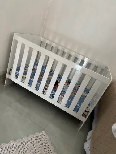 Berço com colchão novo