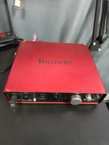 Focusrite Scarlett 6i6 