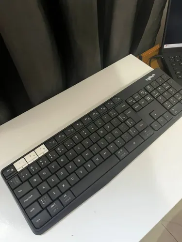 Teclado Bluetooth Logitech K375s Praticamente Novo - Conecta em Até 3 Aparelhos