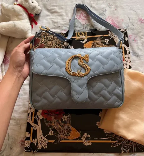  Carmen Steffens NOVA Metalassê Couro Legítimo Azul