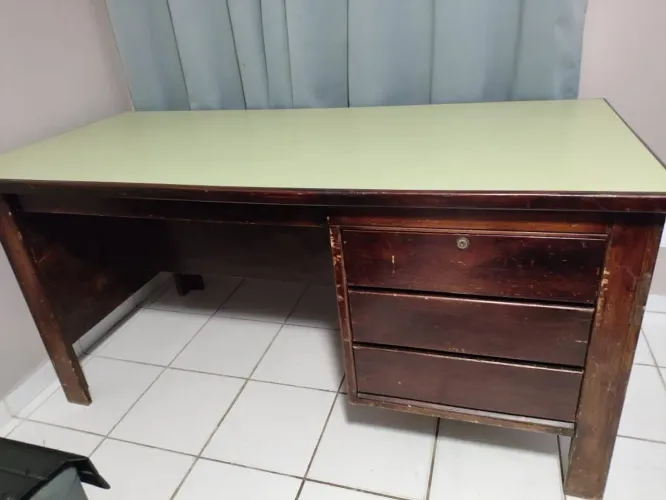 Mesa escritório doação