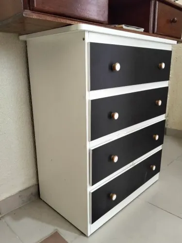 Vende-se comoda nova