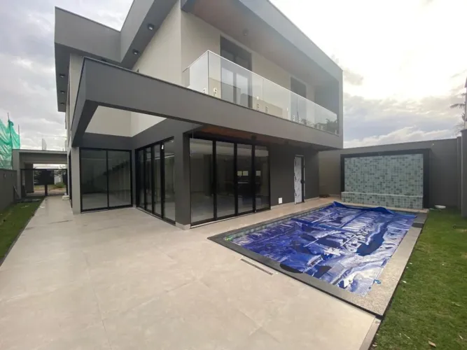 Casa à venda no condomínio Cyrela Buritis em Uberlânida