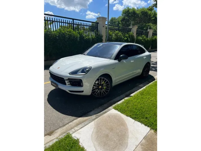 Porsche Cayenne Coupe E-hybrid 3.0 V6 462cv 2021