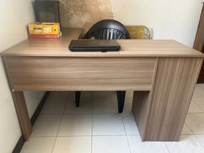 Excelente mesa de escritório da Politorno