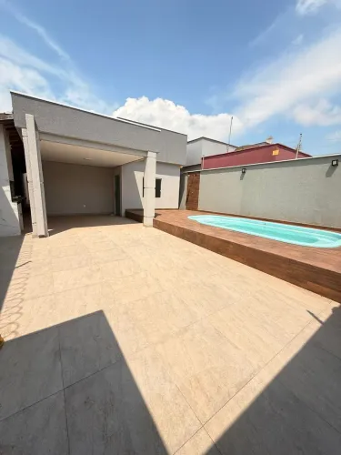 CASA A VENDA NO PARQUE DOS CARAJÁS