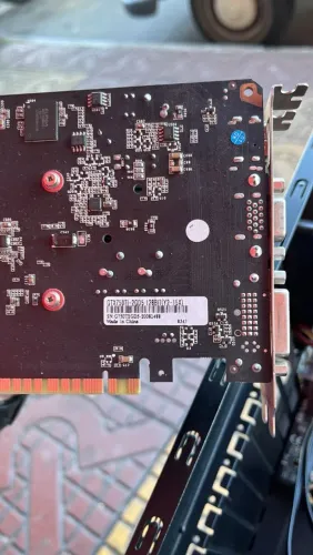 Vendo Placa de Video 750 TI 2 GB Super Nova