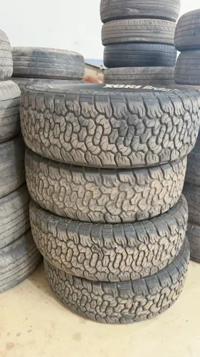 Pneu semi novo 265/70/18