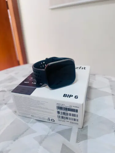 Relógio Amazfit Bip 6 preto/azul