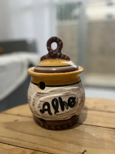 Porta Alho em cerâmica