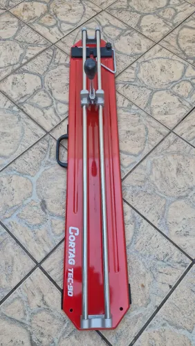 Riscador/Cortador de Piso