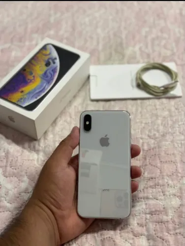iPhone XS 64GB
