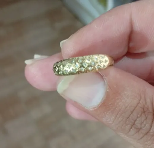 Vende-se anel em ouro 750k