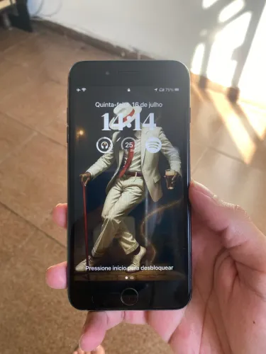iPhone 8 Plus