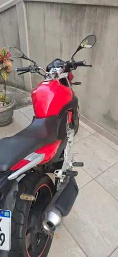 Cb300 Vermelho - Novíssima baixo km original 