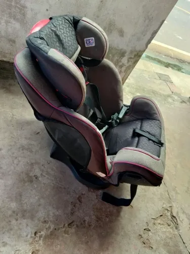 Eu quero vender um cadeirinha de carro 