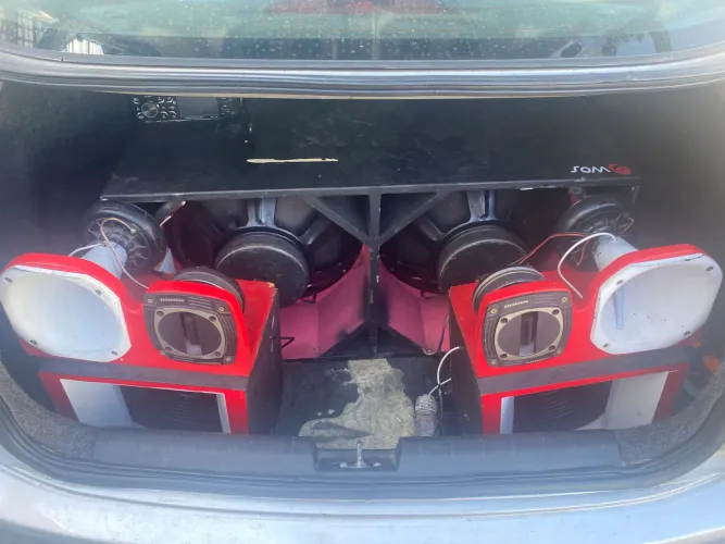 Som automotivo paredão