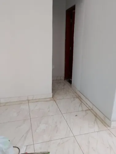 Alugo sala comercial sendo 2 salas com hall de espera. Atende prá dentista ou escritório