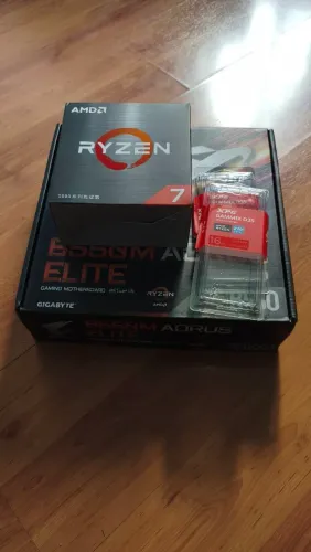 Kit upgrade Ryzen 7 5700x B550M aorus elite 32Gb RAM ddr4 XPG