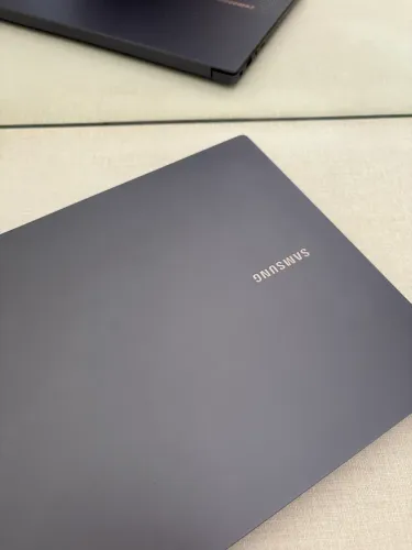 Notebook Samsung Galaxy Book 4 i3 | 8GB RAM | SSD 512GB | 15,6? Full HD | Excelente Estado