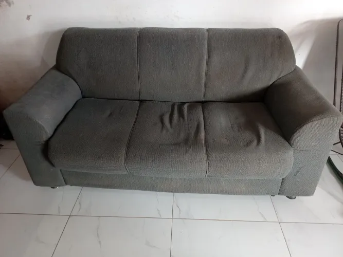 Vendo este sofá