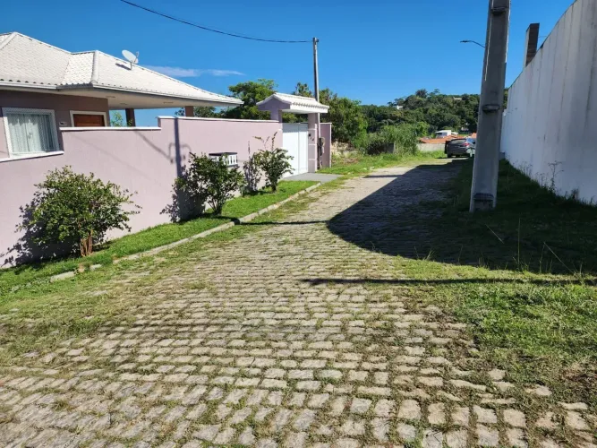 Imóvel para venda tem 450 metros quadrados em Jardim - Saquarema - RJ