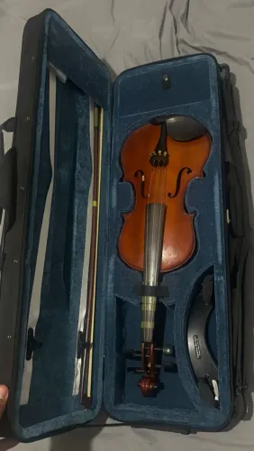 Violino marca EAGLE