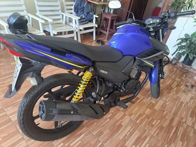 Vendo moto fazer 150 2018 . 