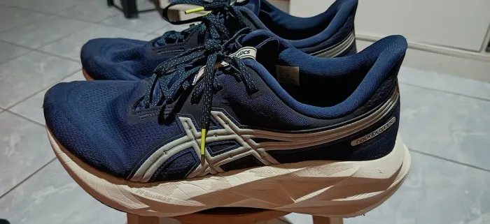 Tênis Asics NOVABLAST 5