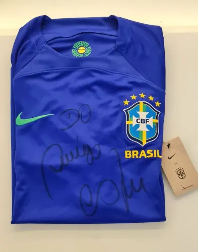 Camisa Oficial do Brasil assinada pelo Cafu