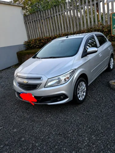 Chevrolet Onix Hatch LT 1.0 8V Flex Power Mec. 4P 2013