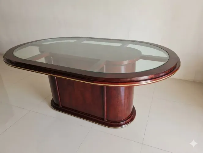 Mesa oval de madeira com tampa de vidro