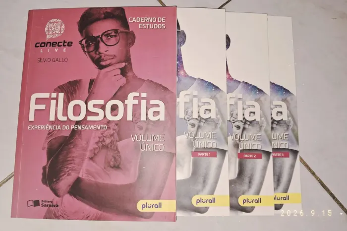 Kit de livros completos, voltados para vestibular e concursos, de filosofia