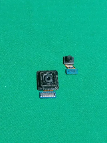 Camera frontal e traseira Galaxy A10 original 