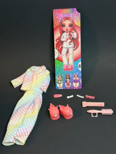 RAINBOW HIGH FASHION PACK RUBY PIJAMA