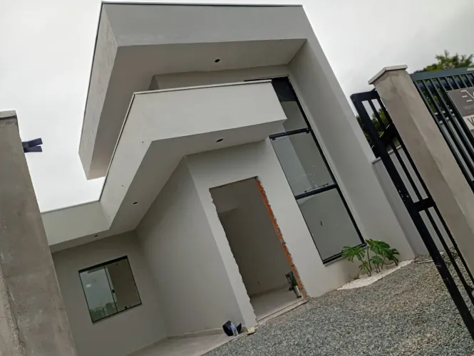 Casa na praia de Balneário piçarras, Itacolomi- direto com o proprietário