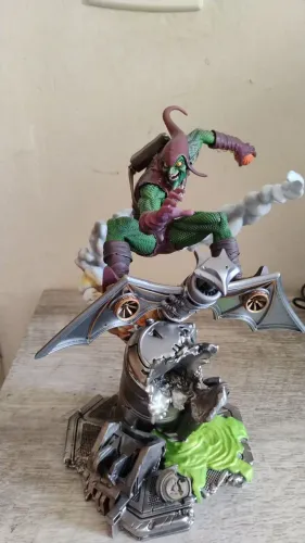 Estátua Green Gobin 1/10 BDS art Scala Marvel comics íron Studio 