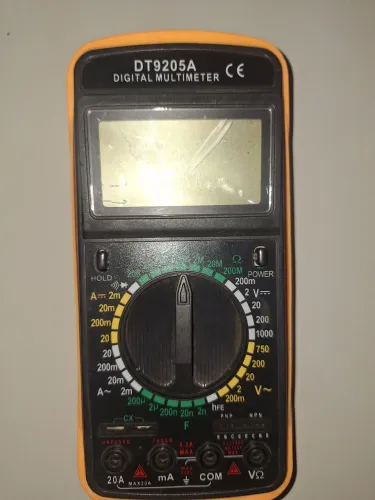 Multimetro Digital DT9205A