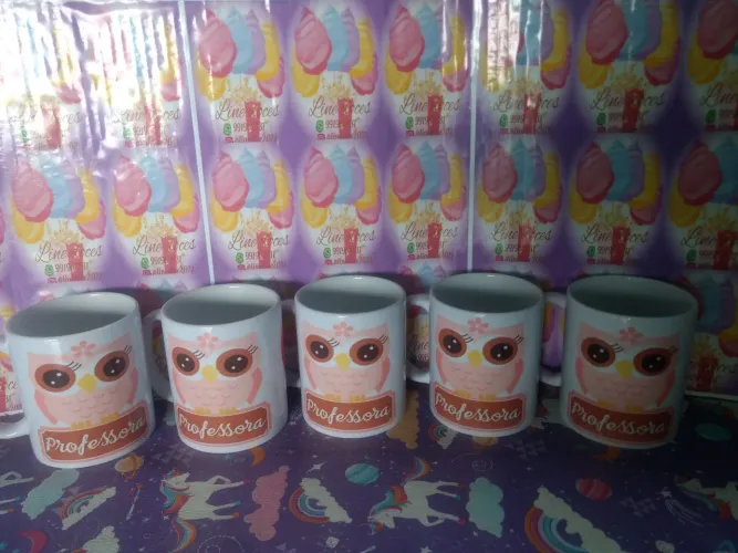 Kit caneca Polimero+toalhinha de mão  bordada volta as aulas