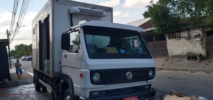 Vw delivery 10160 baú refrigerado