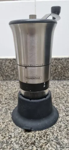 Moedor de café , sal e temperos, manual aço inox TRAMONTINA