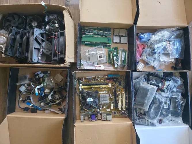 Lote Fechado Informática - Notebooks e Peças Variadas (Preço de Desapego) oportunidade