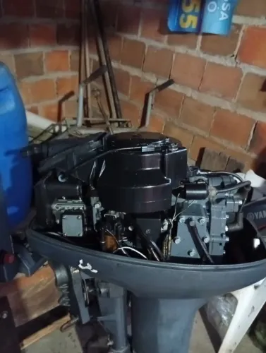 Motor de lancha 15hp Yamaha 