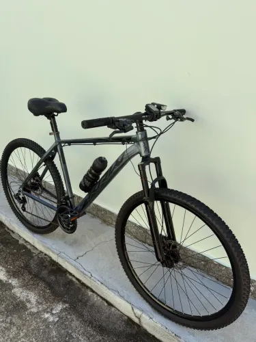 Bicicleta Aro 29 KRW Alumínio Shimano TZ 24 Velocidades 