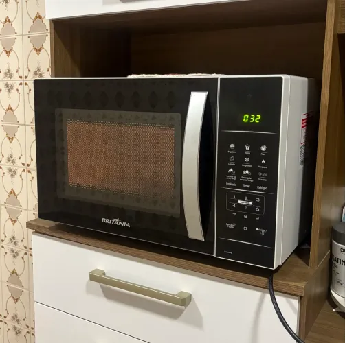 MICROONDAS 21 LITROS BRITÂNIA